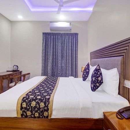 The Superb Hotel Pvt Ltd Hyderabad Eksteriør billede