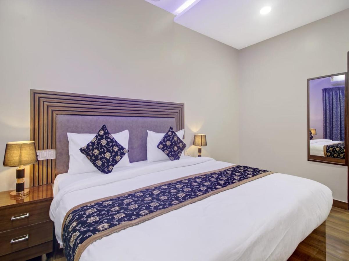 The Superb Hotel Pvt Ltd Hyderabad Eksteriør billede