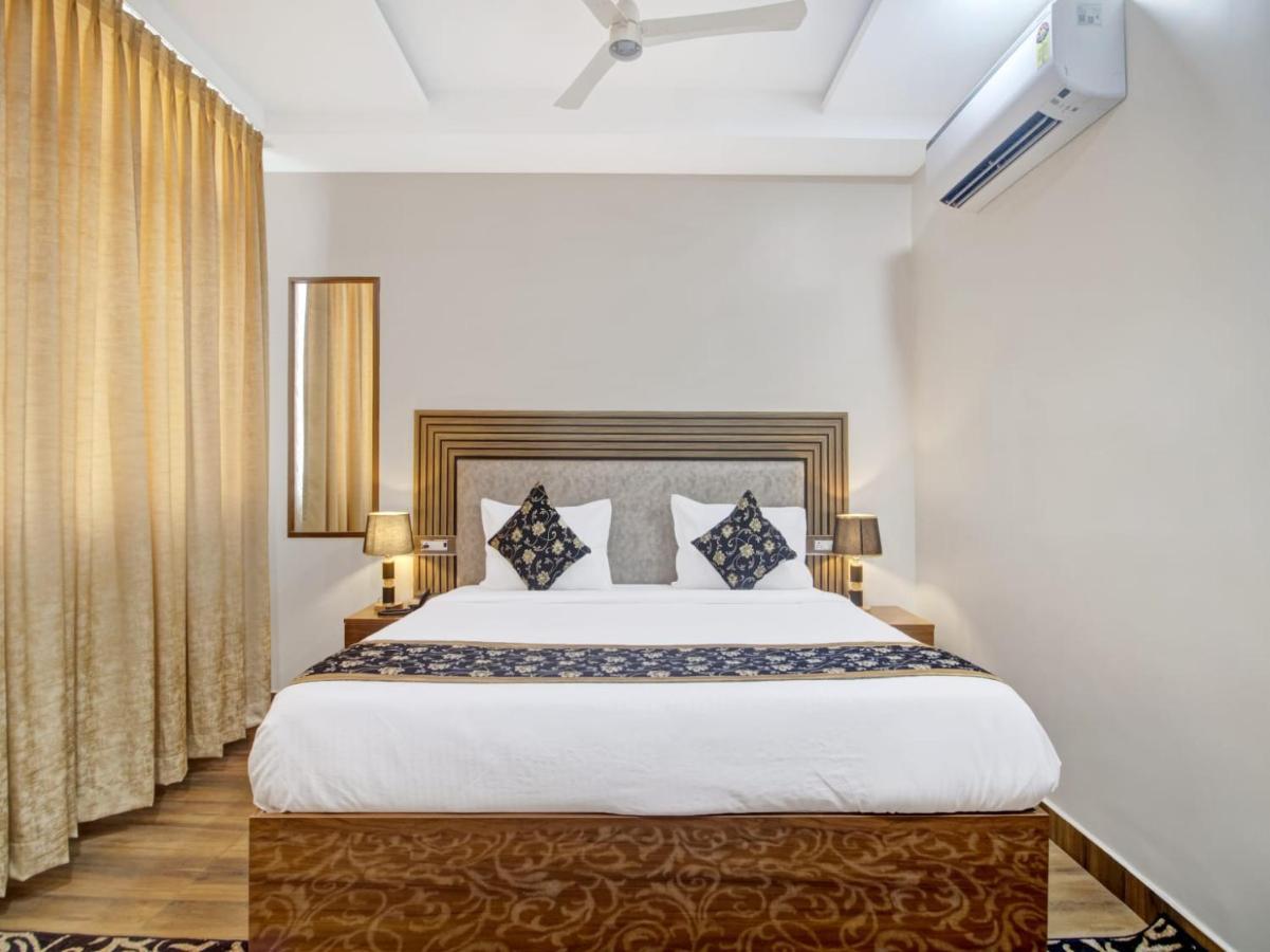 The Superb Hotel Pvt Ltd Hyderabad Eksteriør billede