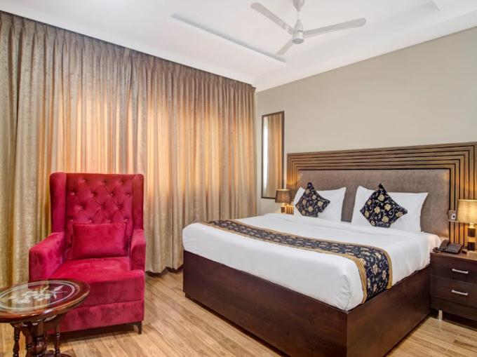 The Superb Hotel Pvt Ltd Hyderabad Eksteriør billede